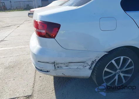 2017 Volkswagen Jetta 1.4T Se from USA, damaged, VIN 3VWDB7AJ9HM208508